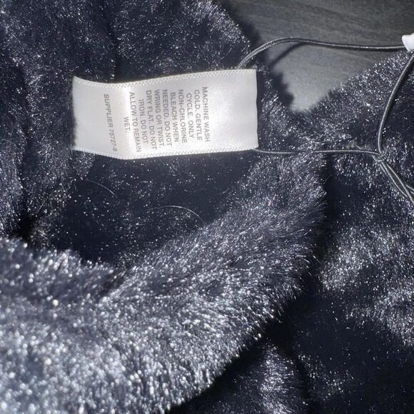 Mixit Bootie Faux Fur Black Slippers, NWT, Women’s Size M 7-8 - Picture 3 of 5